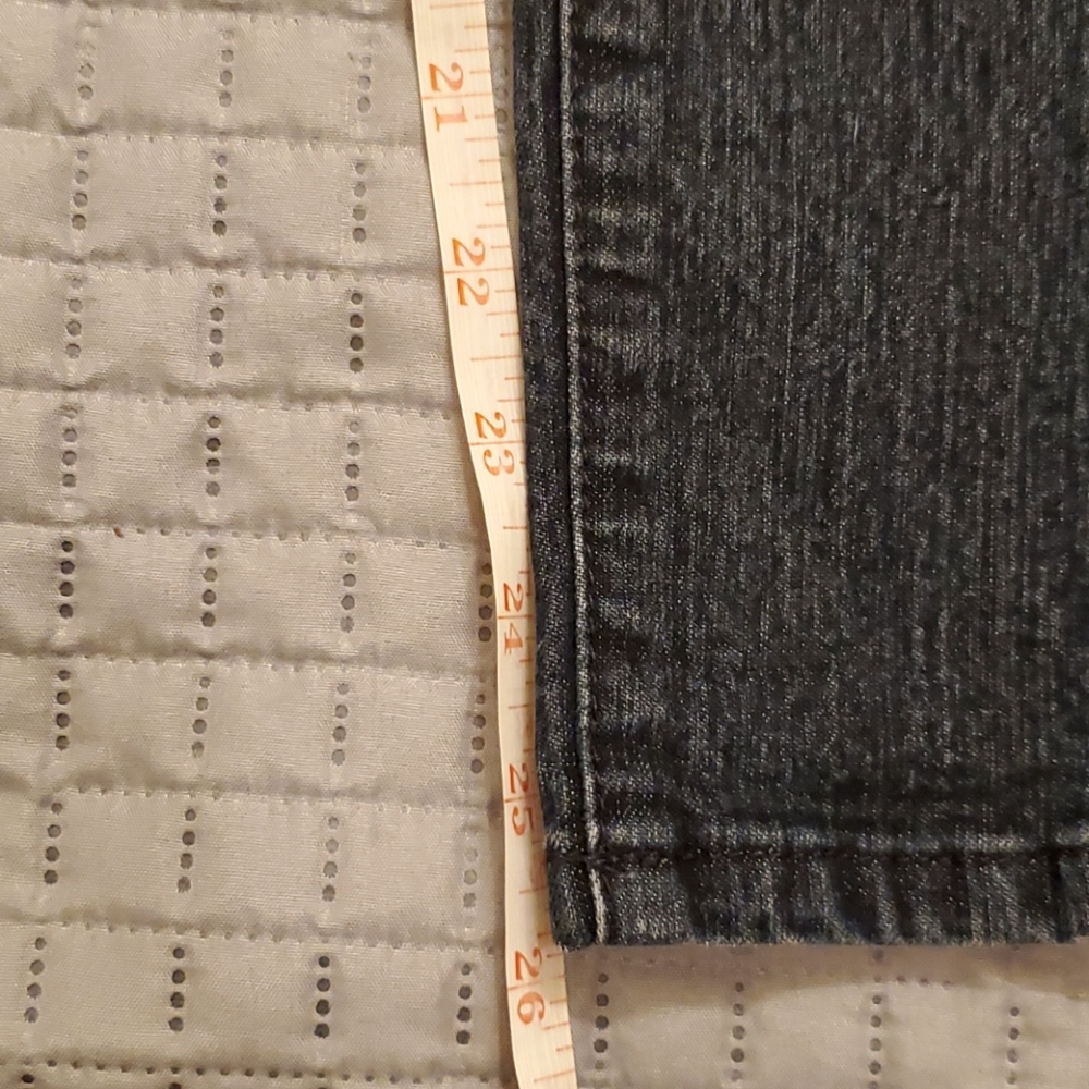 Jeans - Picture 11 of 11